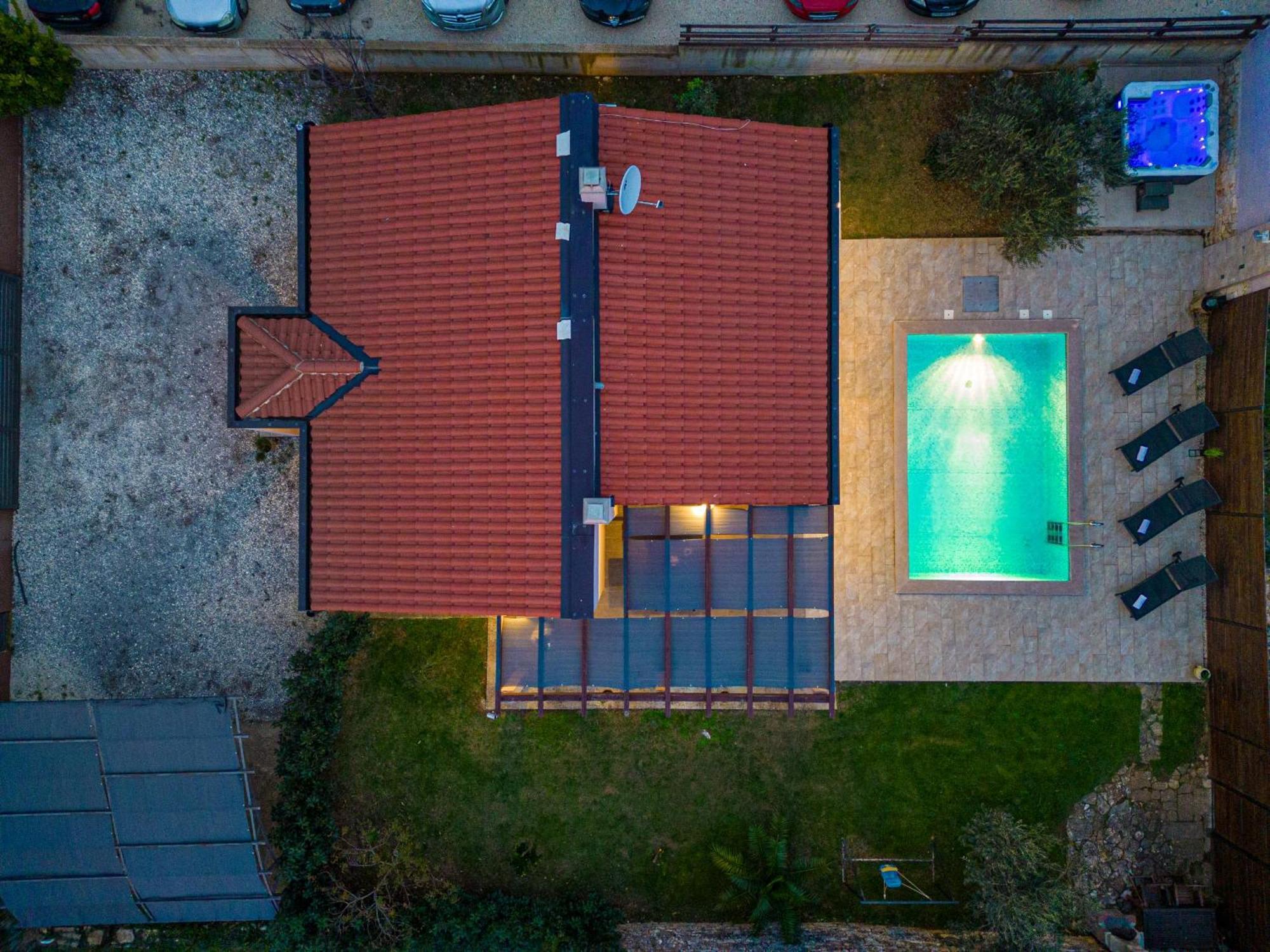 Bobo Family House With Pool Villa Vodnjan Eksteriør bilde